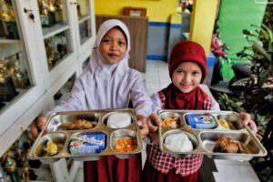 MAKAN BERGIZI GRATIS