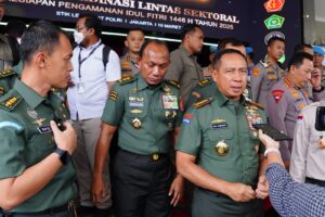Panglima TNI Agus Subianto 2