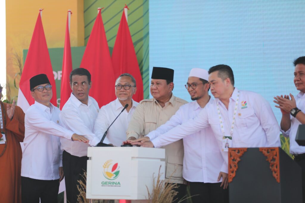 ADI HIDAYAT