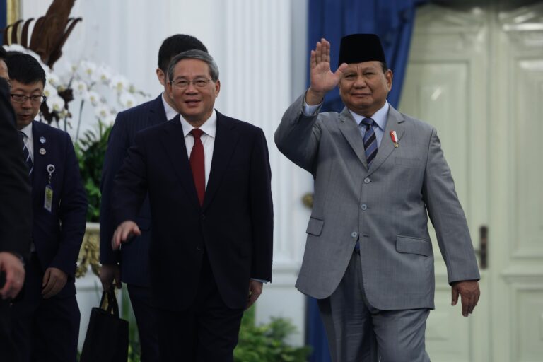PRABOWO DAN PM TIONGKOK