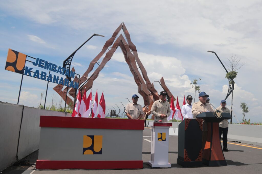 PRESIDEN RESMIKAN JEMBATAN