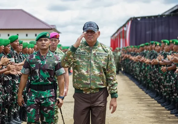 a Sjafrie-Sjamsoeddin